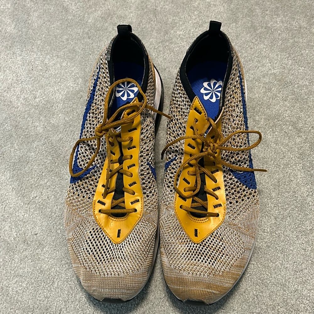 Nike flying racer size 11.5